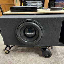 Subwoofer And Amplifier Combo 