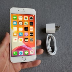 iPhone 6s - UNLOCKED - Like New  