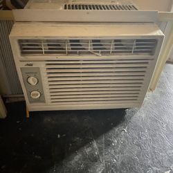 AC Window Air Conditioner