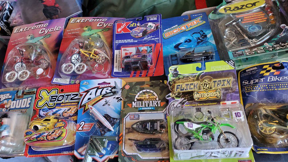 Lot of 15 RANDOM package toy deal NOT SELLING SEPARATELY $20
