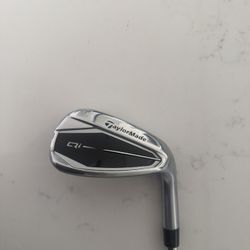 Taylormade Pitching Wedge QI Iron