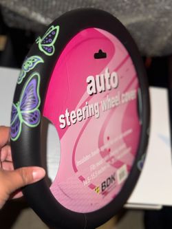 Butterfly steering wheel cover