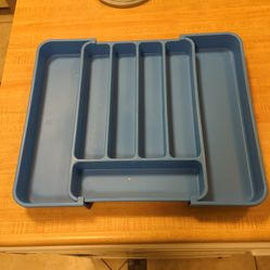 Silverware expandable tray