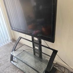45 Inch Insignia With TV Stand + Amazon fire stick 