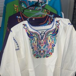 Blusa Artesanal $25 Each