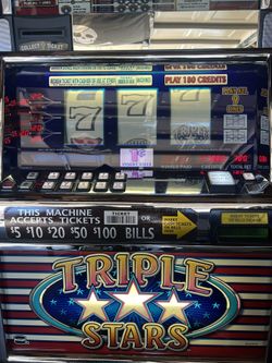 Triple Stars Slot Machine