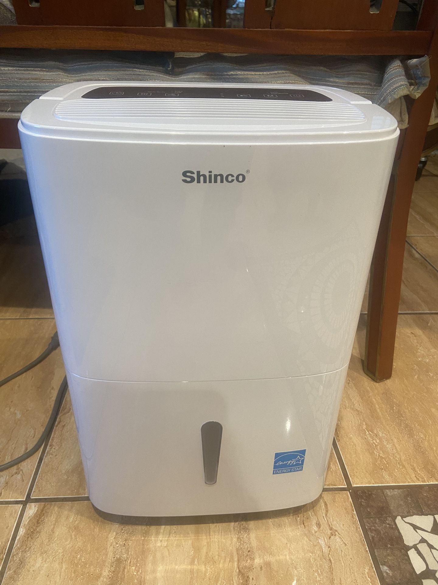 Shinco Dehumidifier 