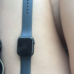 series 6 apple watch with charger 