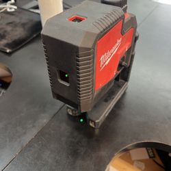Milwaukee 3 Point Laser