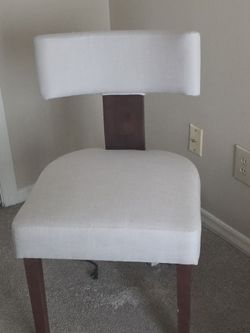 Accent chair