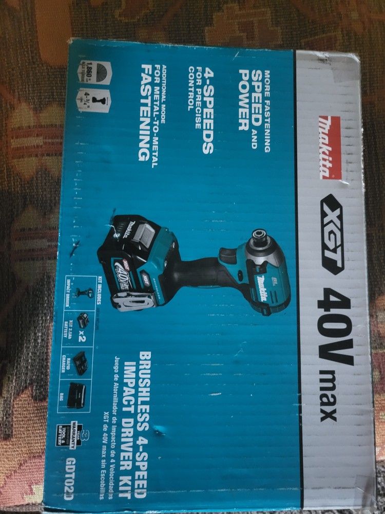 Makita xgt 40V  Driver