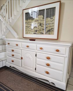 SOLID WOOD DRESSER EXCELLENT CONDITION DELIVERY AVAILABLE