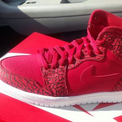 Brand new authentic Jordans size 8