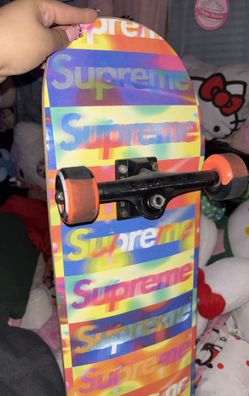 Supreme Skateboard 