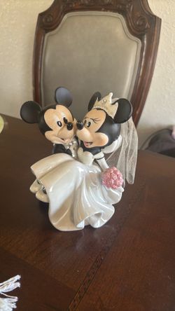 Mickey & Minnie wedding