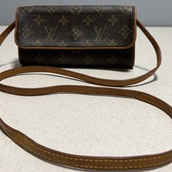 Louis Vuitton Pochette Twin PM Bag
