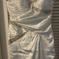 Brand new white sweetheart formal dress