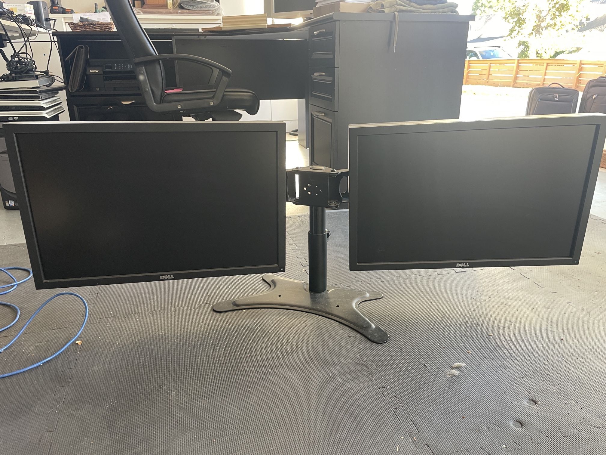 Dell Dual Monitor 24” Setup With Stand