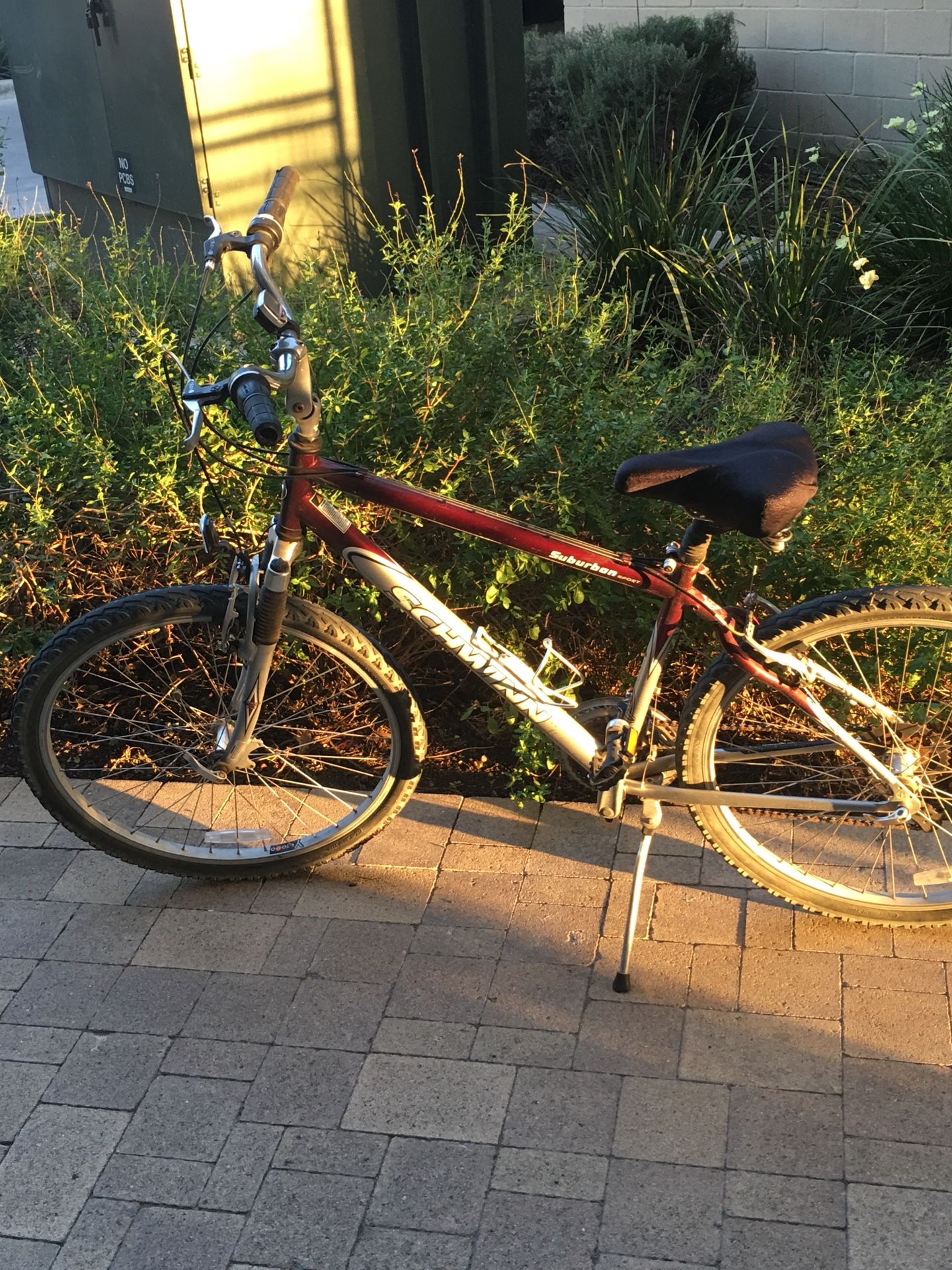 schwinn suburban sport