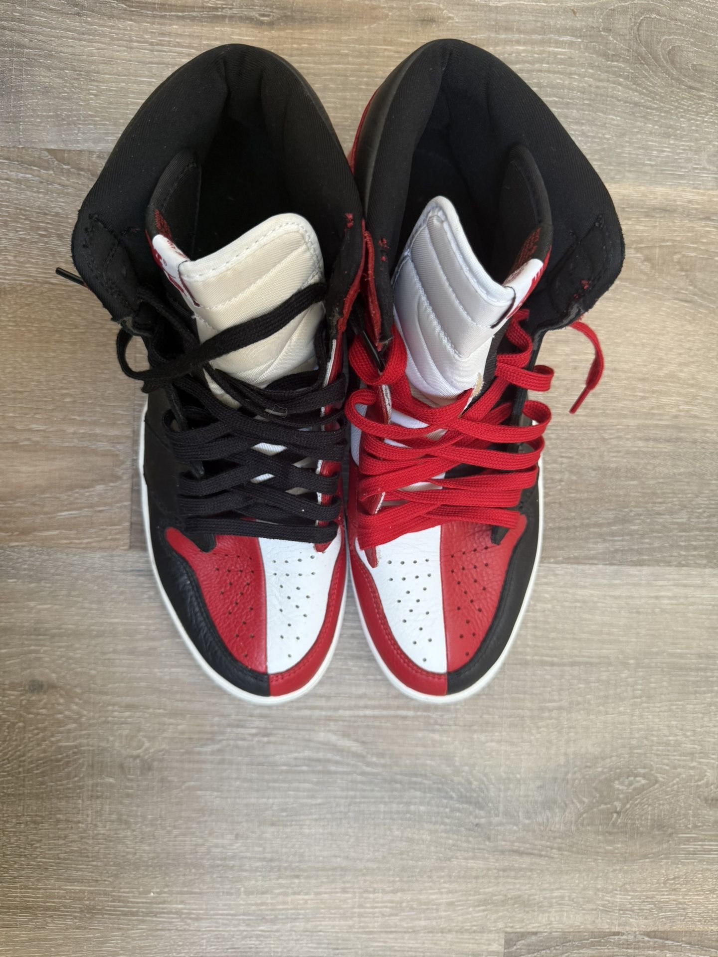 Jordan 1s, (Homage To Home) Size 12