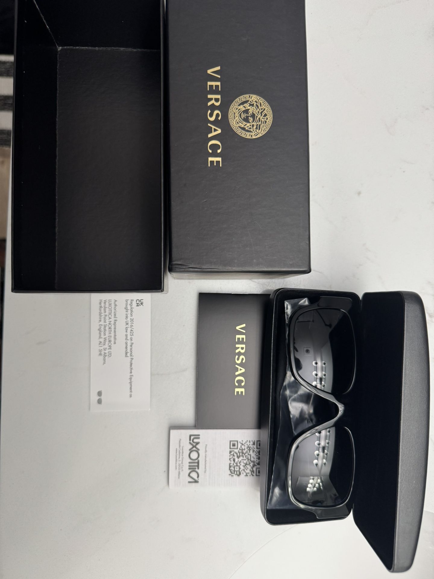 Versace Sunglasses BLK/GOLD