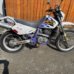 Suzuki Enduro 650 Dirt Bike 1998