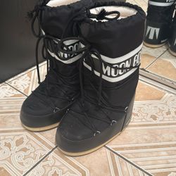 Moon Boots 