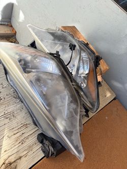 2018 Yaris IA headlights