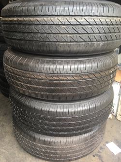 Set of Michelin 255/70 R18