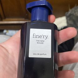 Finery clogne read description!!!