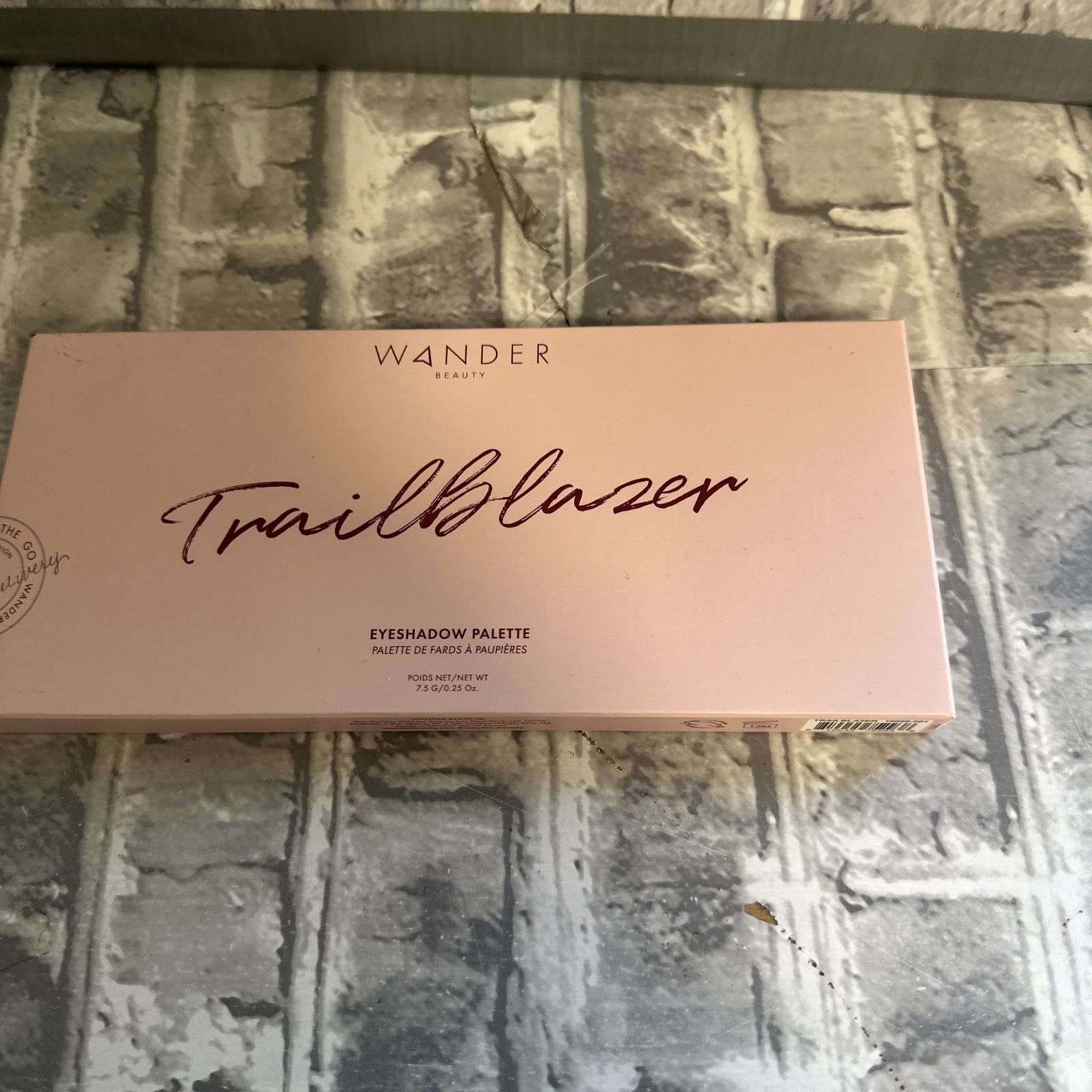 Wander Beauty TRAILBLAZER EYESHADOW PALETTE - 10 Shades New - SEALED IN BOX  2B