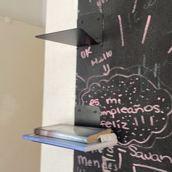 6 metal floating book shelving