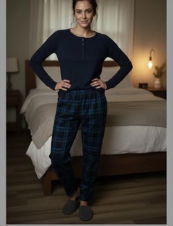 NWT Stars Above Cecy pajama set Navy/Plaid Multi Small