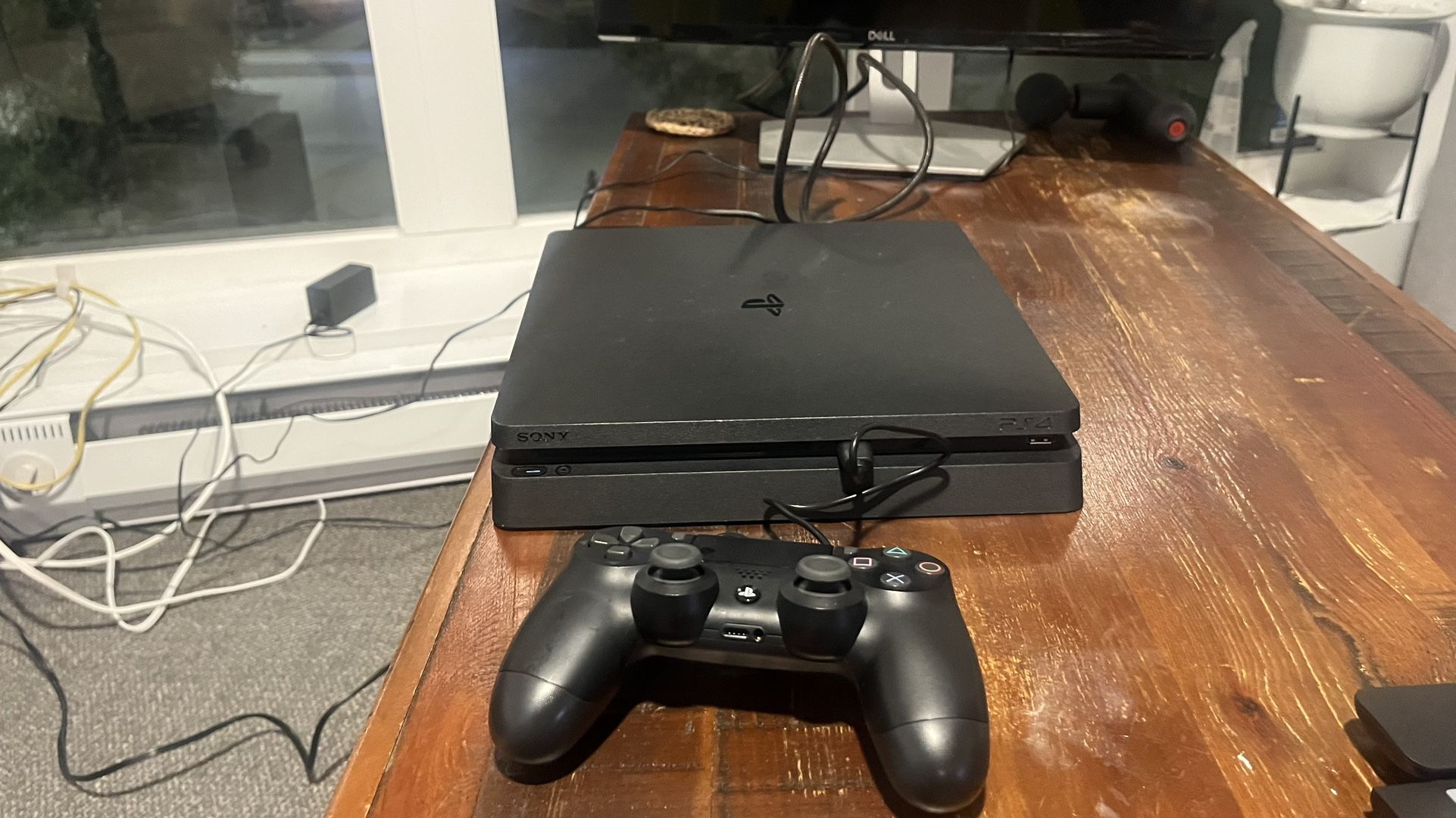PS4 Slim 1TB