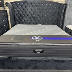 King Size Beautyrest Black Floor Model Mattress. Delivery Available d