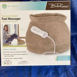 Bella Russo Electronic Heated Foot Massager With Therapeutic Vibration Spa  Series BRAND NEW IN BOX for Sale in Los Angeles, CA - OfferUp