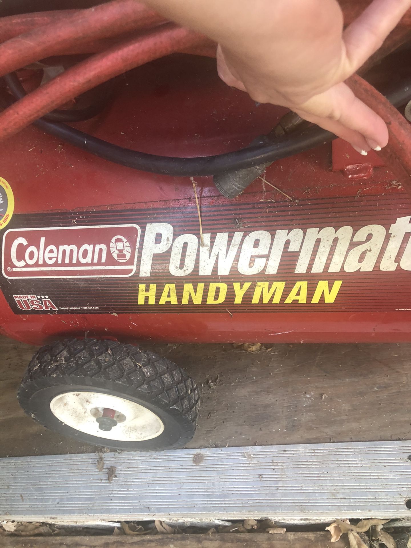 Coleman Powermate Handyman 4HP 11 Gallon