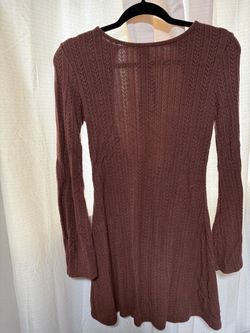 Short, long sleeve, & open back brown dress