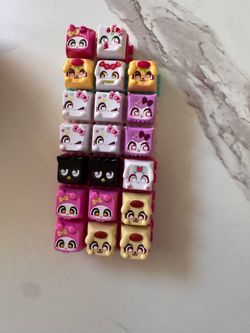 Hello kitty clickeez