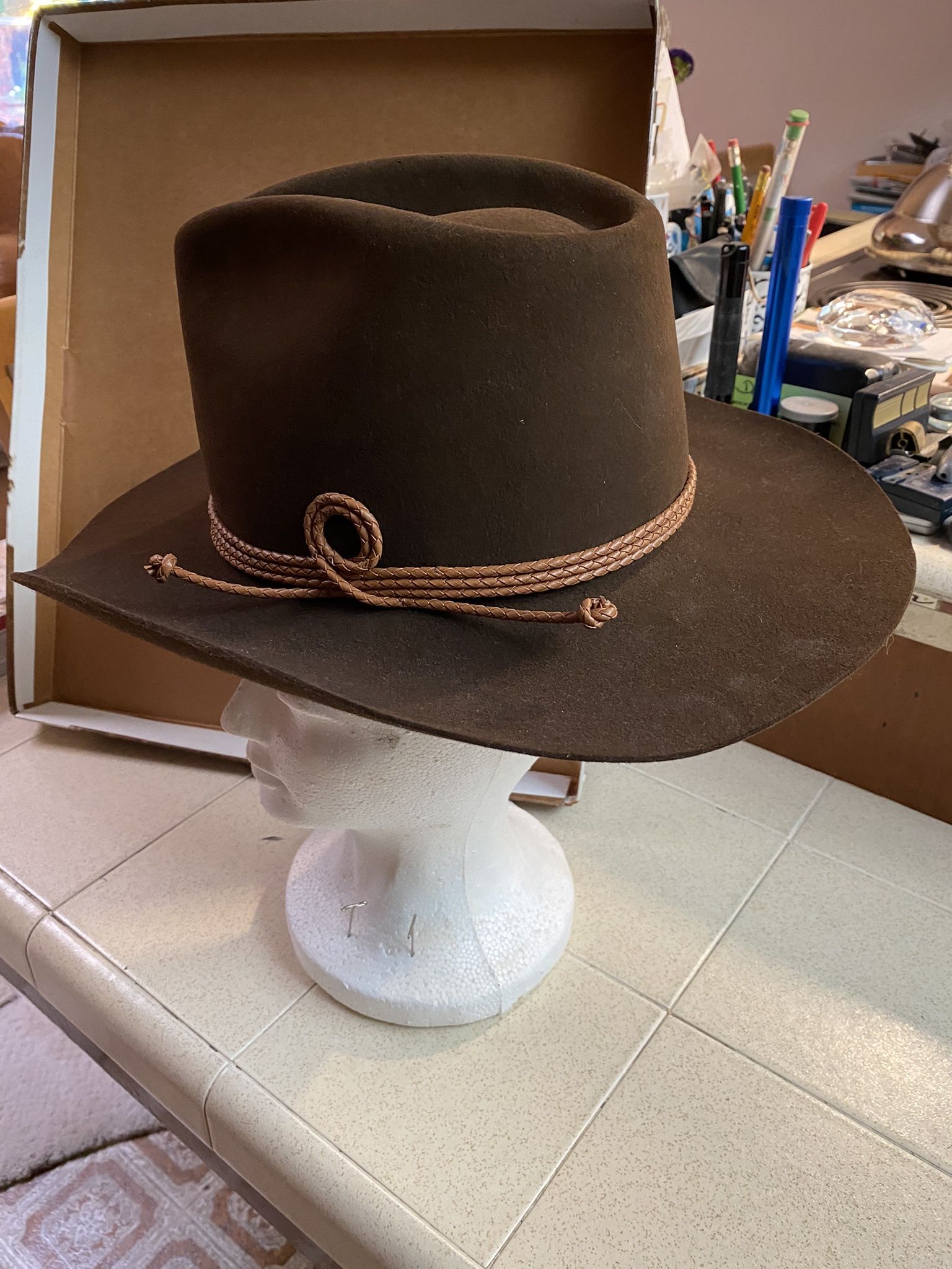 Brand New Resistol Brand Mens Mink Chaparral Style Cowboy Hat