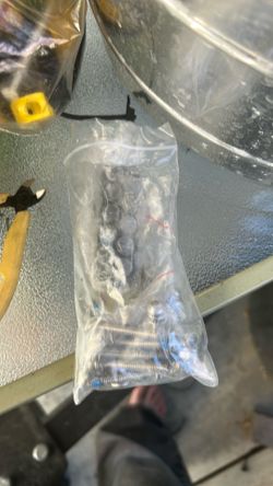 Rad runner pegs