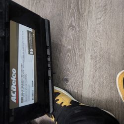 AC DELCO AGM Battery