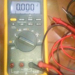 Fluke 87 True RMS Tester