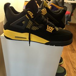 Jordan 4 Thunder 