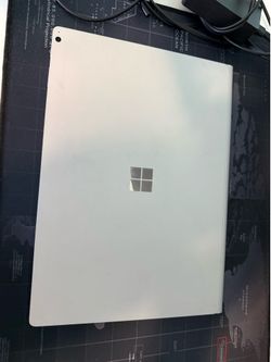 Surface book 3 15” 32gb ram, 1tb hard drive, NVIDIA Quadro RTX 3000 (6GB)