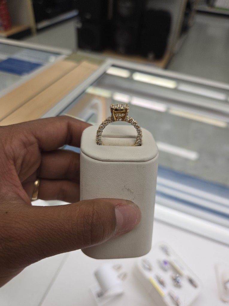 Diamond Engagement Ring 14K