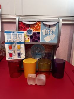 Melissa & Doug Wooden Thirst Quencher Drink Dispenser with Cups, Juice Inserts, Ice Cubes 