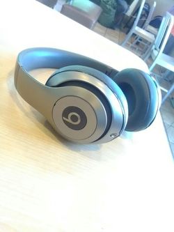 Sound cancellation Dr. Dre Beats 2.0 Studio wireless