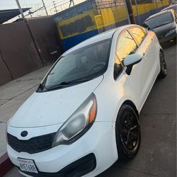 Kia rio 2013
