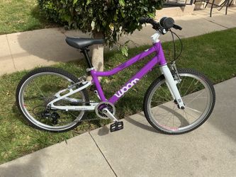 Woom 4 - 20” Kids Bike -Super Lightweight **Like New Condition **